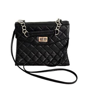 Maurices Quilted Patent Crossbody Bag Turn-lock Closure Removable Strap Black